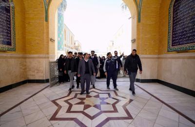تجربة ميدانية للاطّلاع على فنون التصميم الإسلامي..طلبة قسم العمارة بجامعة كربلاء في صحن السيدة فاطمة(ع) 