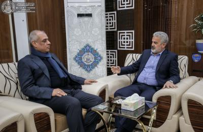 وزير النقل العراقي يلتقي أمين عام العتبة العلوية ويناقش معه عددا من الخطط الكفيلة بخدمة الزائرين وزير النقل العراقي يلتقي أمين عام العتبة العلوية ويناقش معه عددا من الخطط الكفيلة بخدمة الزائرين