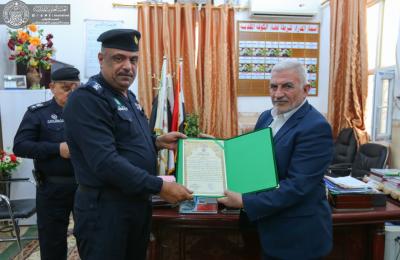 العتبة العلوية المقدسة تكرم القيادات الأمنية في المحافظة تثميناً لجهودها بدعم الزيارات المليونية العتبة العلوية المقدسة تكرم القيادات الأمنية في المحافظة تثميناً لجهودها بدعم الزيارات المليونية