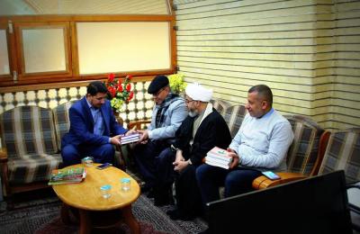 وفد مركز أبي الفضل العباس (عليه السلام) التابع للعتبة العباسية المقدسة يزور مكتبة الروضة الحيدرية وفد مركز أبي الفضل العباس (عليه السلام) التابع للعتبة العباسية المقدسة يزور مكتبة الروضة الحيدرية