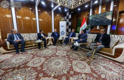 الأمين العام للعتبة العلوية المقدسة يبحث مع وفد رسمي من جامعة الكوفة سبل التعاون المشترك الأمين العام للعتبة العلوية المقدسة يبحث مع وفد رسمي من جامعة الكوفة سبل التعاون المشترك