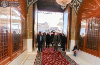 الأمانة العامة للعتبة العلوية تفتتح باب القبلة أمام الزائرين  الأمانة العامة للعتبة العلوية تفتتح باب القبلة أمام الزائرين