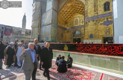 مستشار الأمين العام للأمم المتحدة للتحقيق بجرائم داعش : أشكر الله على تمكني من زيارة مرقد الإمام علي (ع) و النجف الأشرف  مستشار الأمين العام للأمم المتحدة للتحقيق بجرائم داعش : أشكر الله على تمكني من زيارة مرقد الإمام علي (ع) و النجف الأشرف