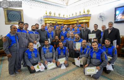 العتبة العلوية تحتفي بنخبة من المتطوعين الإيرانيين في خدمة حرم مرقد أمير المؤمنين (ع) العتبة العلوية تحتفي بنخبة من المتطوعين الإيرانيين في خدمة حرم مرقد أمير المؤمنين (ع)